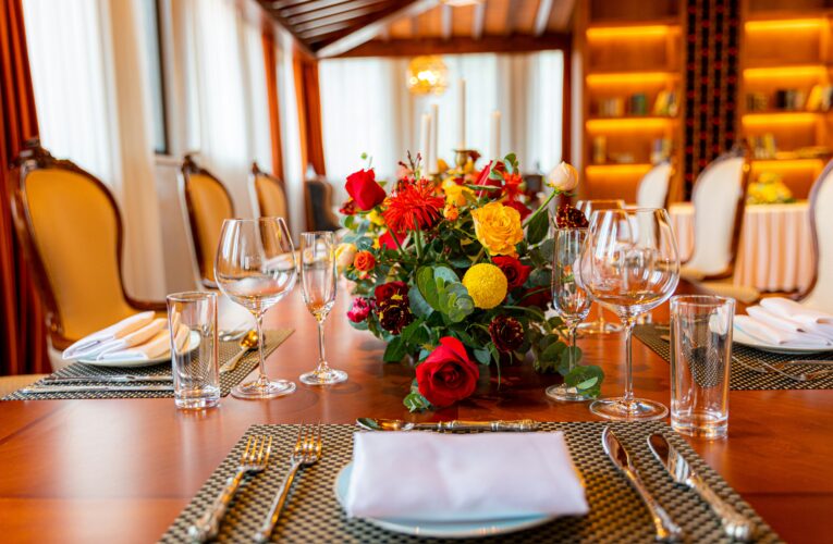 Cruise Ship Dining: 10 Expert Tips to Navigate Menus Like a Pro